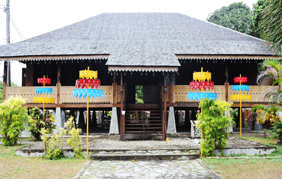 3 Rumah Adat Bangka Belitung: Filosofi, Keunikan, dan Bagian-bagian Rumah Adat