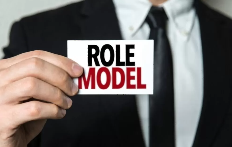 Role Model: Pengertian, Manfaat, dan Bagaimana Cara Memilihnya