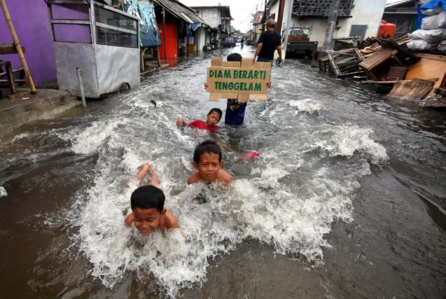Apa Itu Banjir Rob: Arti, Penyebab, Ciri-Ciri, dan Penanganannya